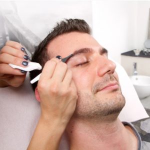 Curso de Design de Sobrancelhas Masculinas On-line - 70% de Desconto