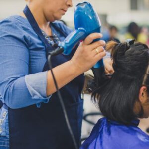 CURSO ON-LINE DE ESCOVISTA E TRATAMENTO CAPILAR