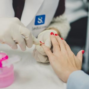 Curso de manicure e pedicure
